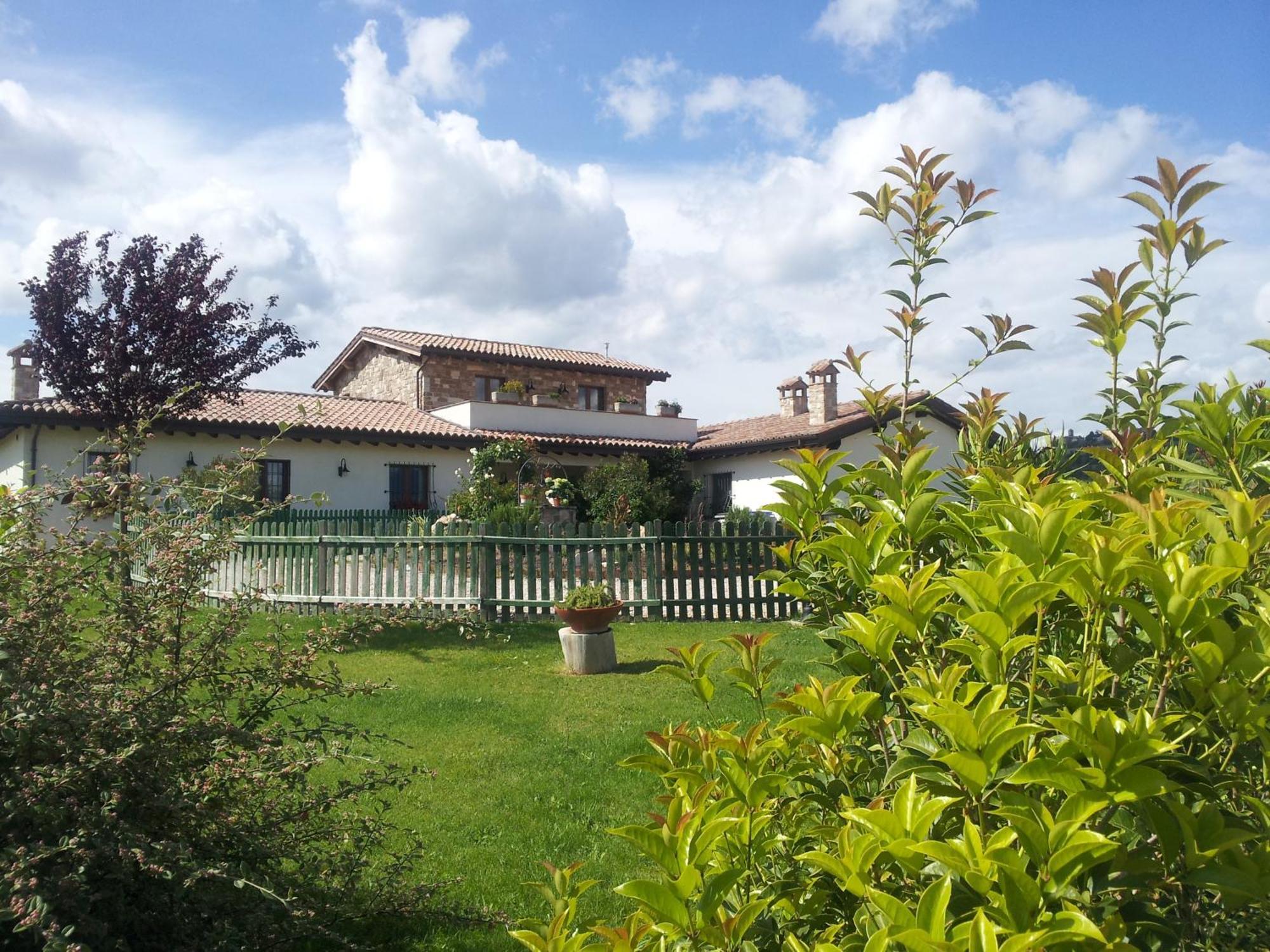 B&B Villa Barbarossa Petrignano ภายนอก รูปภาพ