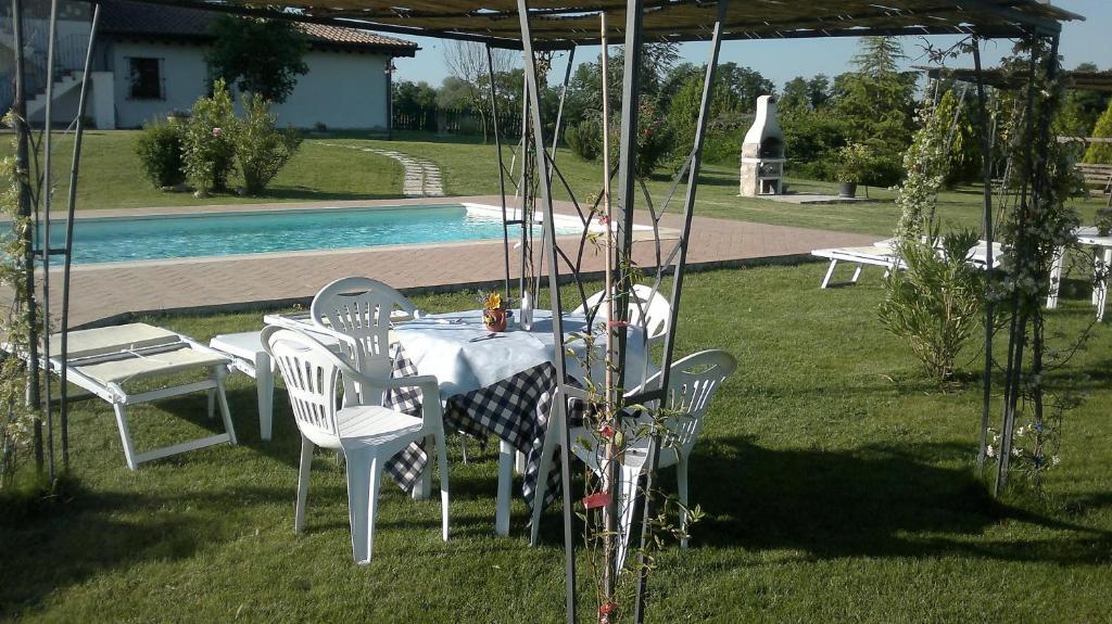 B&B Villa Barbarossa Petrignano ภายนอก รูปภาพ